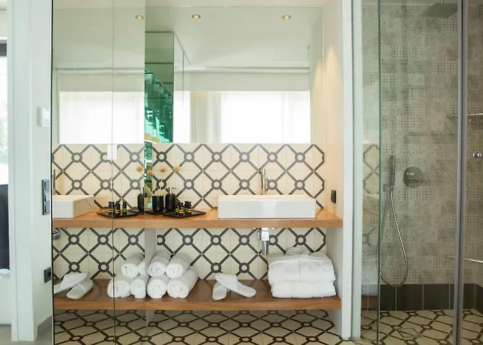 Corali Of Blue Caves Complex Is Your Dream Summer Getaway *